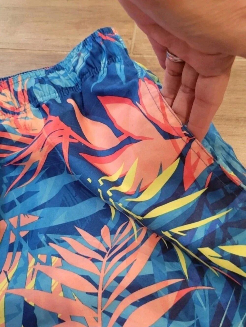 Mens Swim Short Trunks Board Elastic Waist, Pockets L Quick Dry Tropical/Patriot
